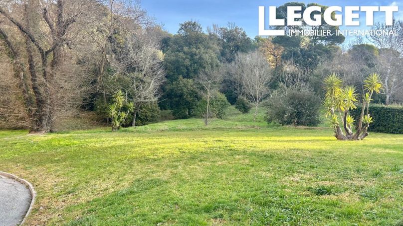 A louer APPARTEMENT T4 84 M2 BORD DE MER CANNES