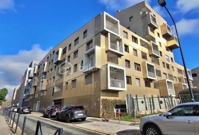 A louer APPARTEMENT T2 47 M2  BORDEAUX