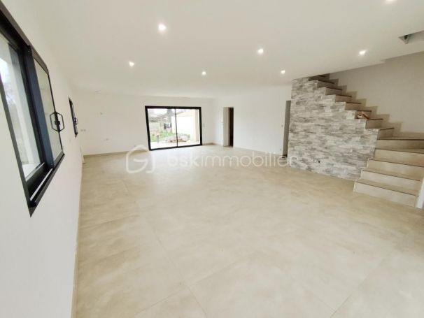 A louer MAISON  DE MAîTRE  GIGNAC