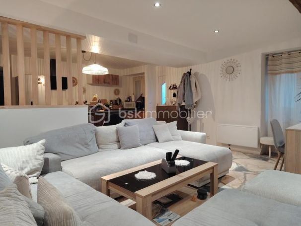 A louer MAISON  DE MAîTRE  SEVIGNACQ MEYRACQ