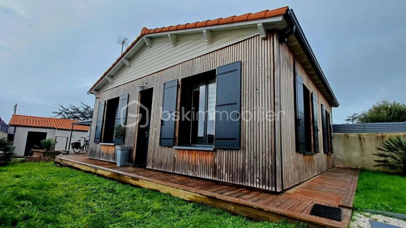 A louer LOFT  4 PIECES 115 M2 PLAGE à PIED OLONNE SUR MER