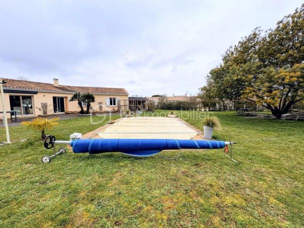 A louer MAISON  CONTEMPORAINE  SAINT SIMON DE PELLOUAILLE