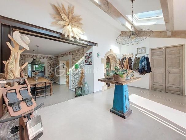 A louer MAISON  CONTEMPORAINE BORD DE MER LA SEYNE SUR MER