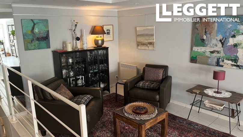 A louer LOFT T7 175 M2 BORD DE MER NICE