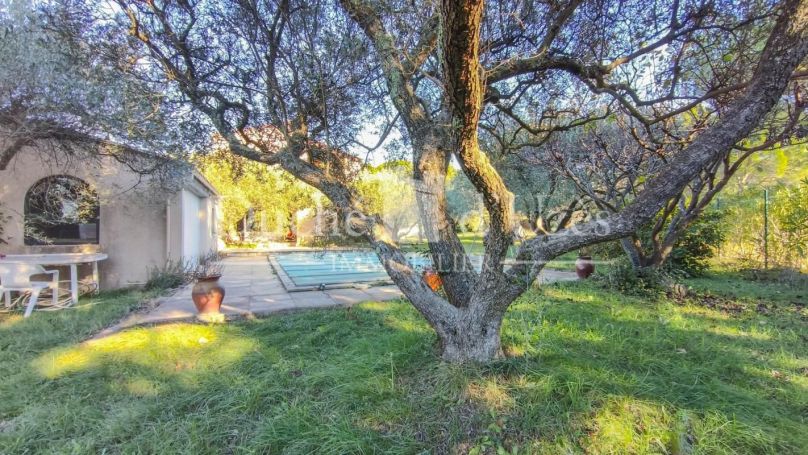 A louer MAISON 5 PIECES 102 M2 UZES