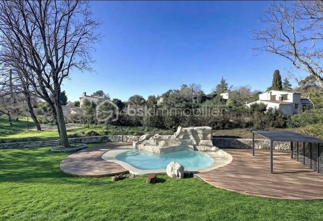 A vendre MAISON  CONTEMPORAINE  ROQUEFORT LES PINS