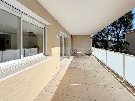 SPACIEUX APPARTEMENT T3 AU CALME TERRASSE La Ciotat