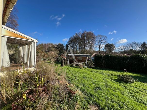 A vendre MAISON  4 PIECES 110 M2  AVRILLE