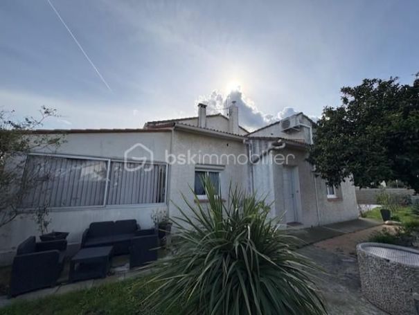 A vendre MAISON  4 PIECES 90 M2  LE SOLER