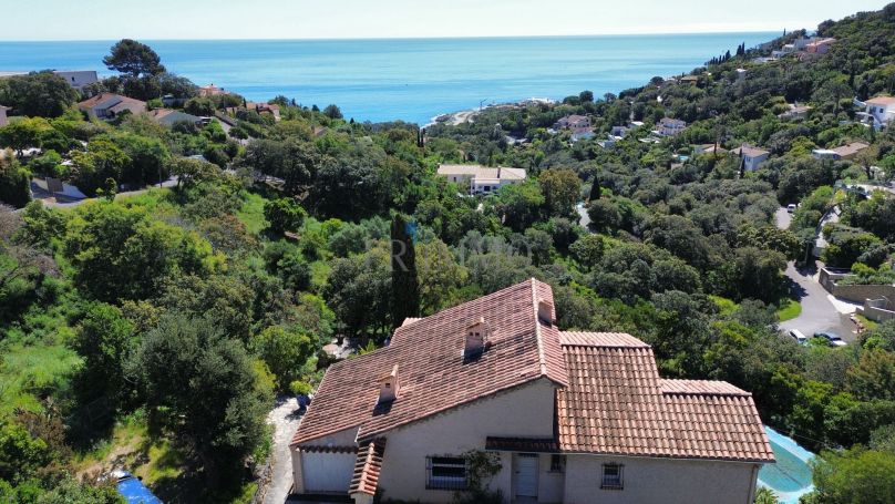 A vendre MAISON  6 PIECES 155 M2 VUE MER LES ISSAMBRES