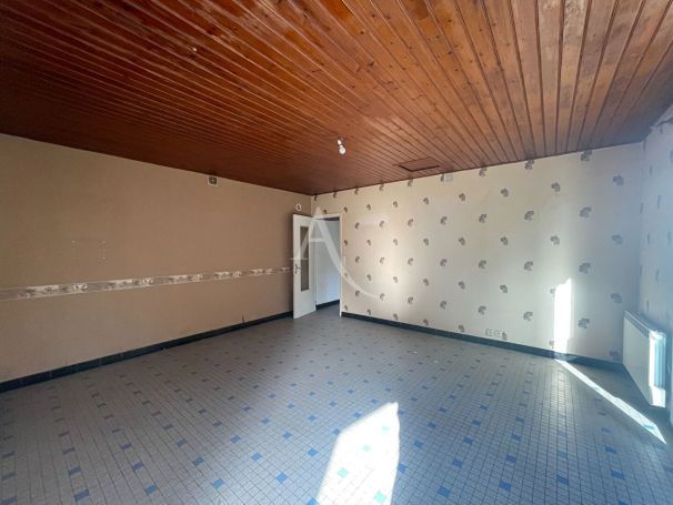 A vendre MAISON  5 PIECES 100 M2  ANGLES