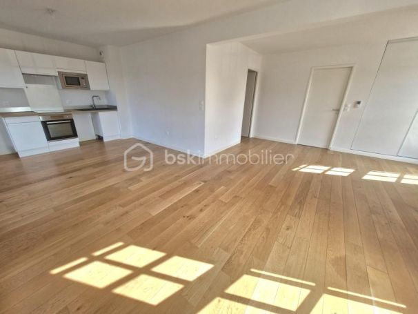 A louer APPARTEMENT T4 70 M2  LENS