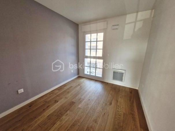 A louer APPARTEMENT T4 70 M2  LENS