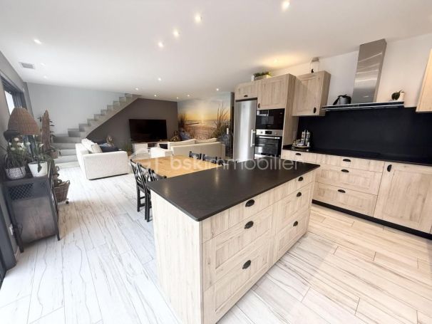 A louer MAISON  CONTEMPORAINE  SAINT JEAN LASSEILLE