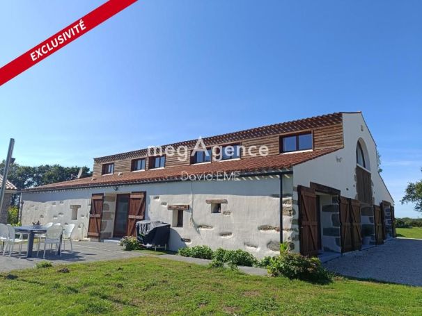 A louer MAISON  DE MAîTRE  CHALLANS