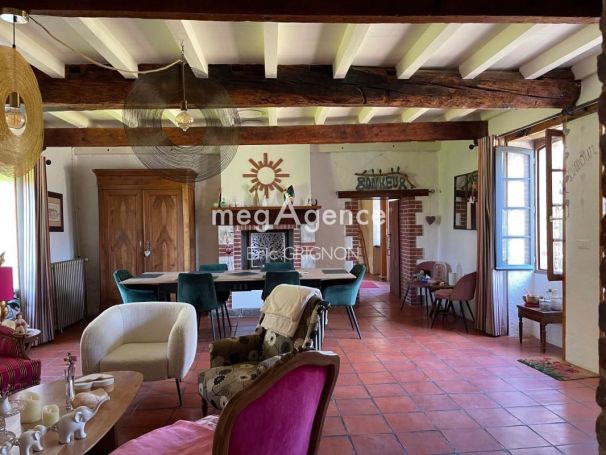 A vendre LONGèRE  8 PIECES 170 M2  NIEUL LE DOLENT