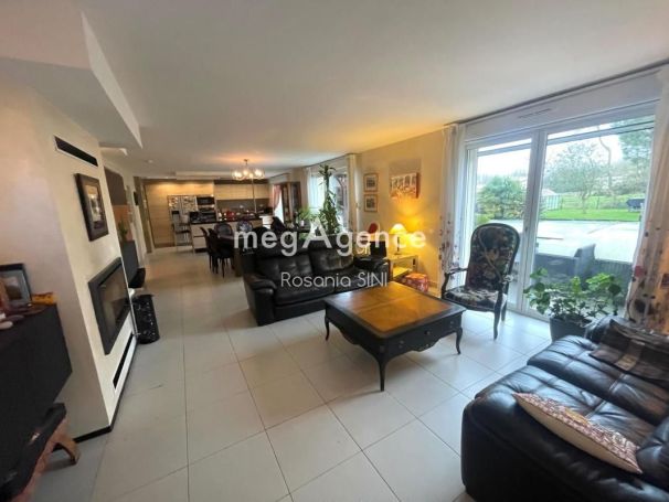 A louer MAISON  D'ARCHITECTE  SAINT MATHURIN