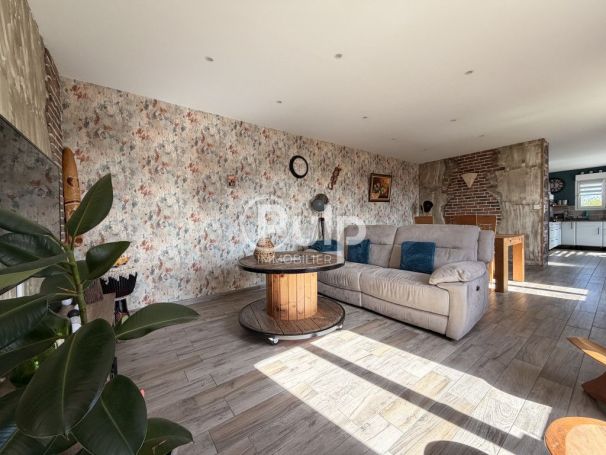 A louer LONGèRE  6 PIECES 88 M2  PUISIEUX