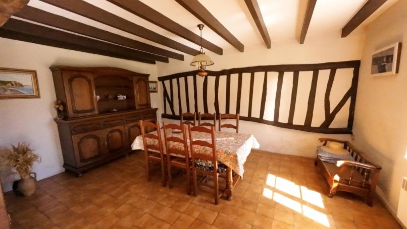 A vendre LONGèRE  5 PIECES 80 M2 BORD DE MER VEULETTES SUR MER