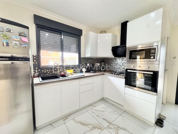 A louer MAISON  CONTEMPORAINE  NISSAN LEZ ENSERUNE