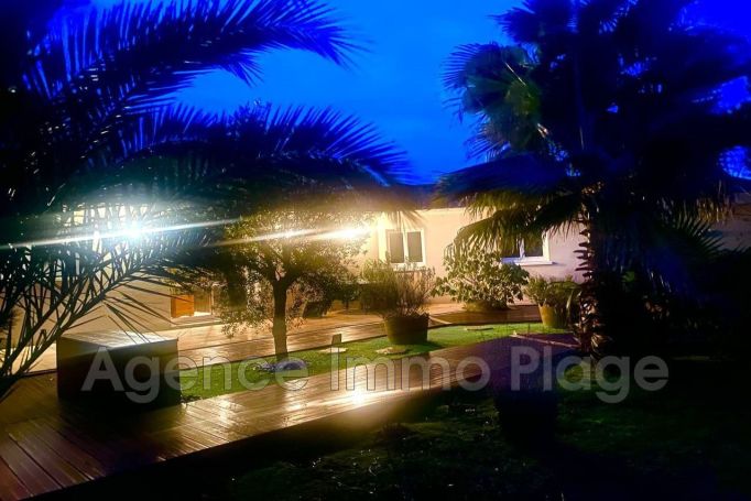 A vendre MAISON  5 PIECES 170 M2 BORD DE MER VENSAC campagne