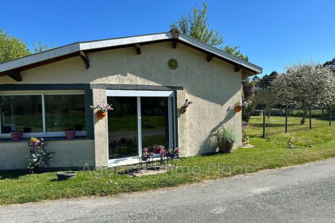 A vendre MAISON  5 PIECES 166 M2  GAILLAN EN MEDOC campagne