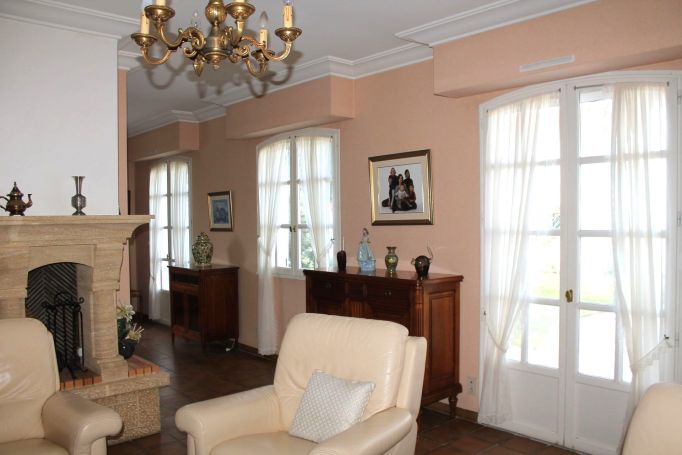 A vendre MAISON  4 PIECES 144 M2 BORD DE MER SAINT GILLES CROIX DE VIE