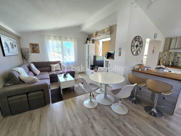 A louer APPARTEMENT T3 62 M2 TERRASSE BORD DE MER VILLENEUVE LOUBET