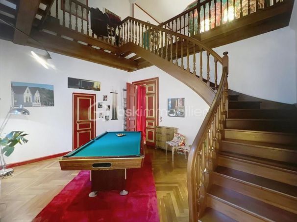 A louer APPARTEMENT DUPLEX  268 M2 TERRASSE  BEZIERS