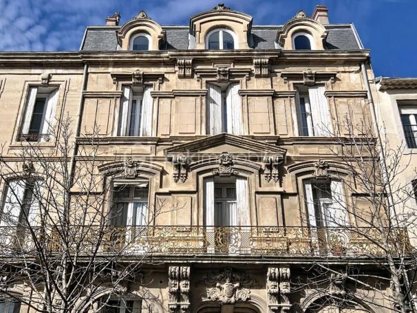 A louer APPARTEMENT DUPLEX  268 M2 TERRASSE  BEZIERS