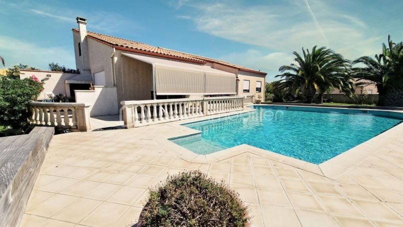 A vendre MAISON  6 PIECES 180 M2  PIA
