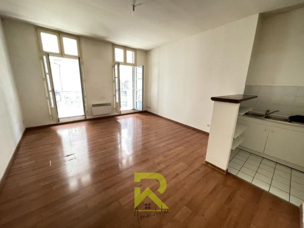 A louer APPARTEMENT T3 74 M2  BEZIERS