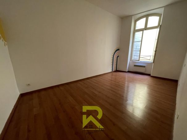 A louer APPARTEMENT T3 74 M2  BEZIERS