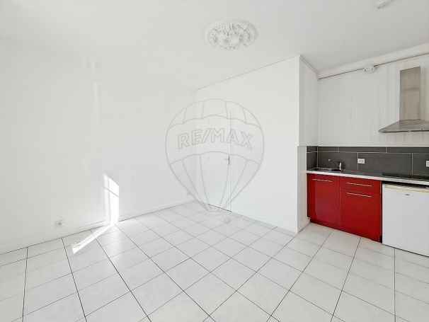 A louer STUDIO  16 M2  NANTES