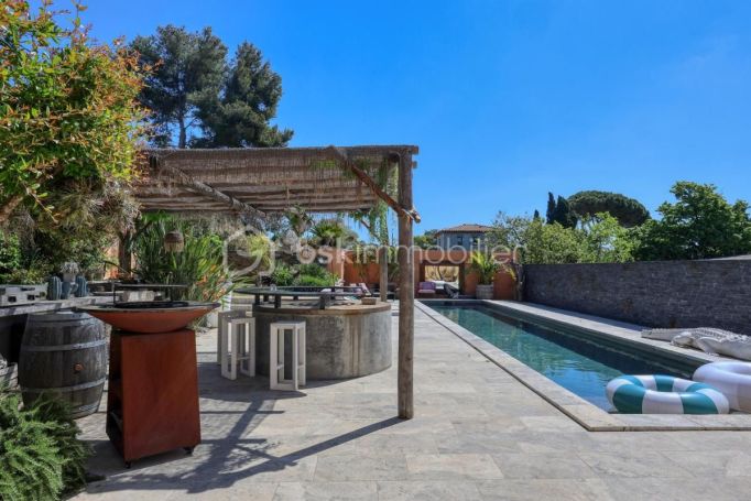 A louer MAISON  CONTEMPORAINE BORD DE MER LA SEYNE SUR MER