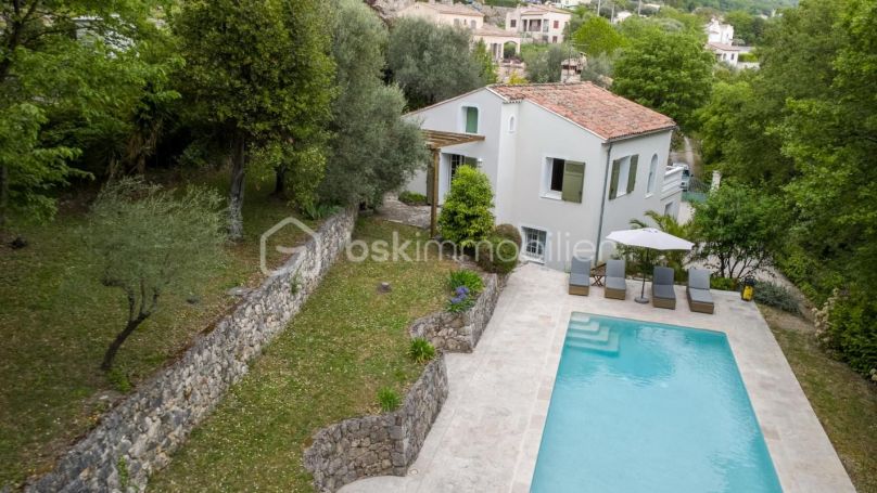 A louer MAISON  4 PIECES 128 M2  GATTIERES