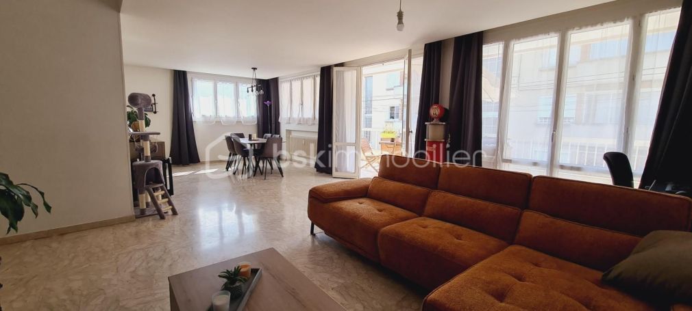 A louer APPARTEMENT T6 113 M2 TERRASSE BORD DE MER LA SEYNE SUR MER