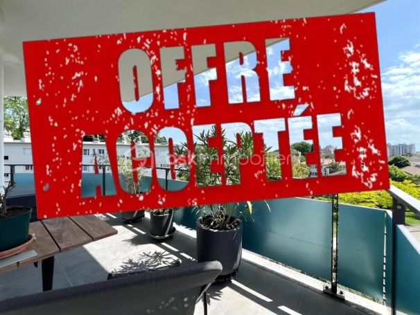 A louer APPARTEMENT T4 87 M2 TERRASSE  PAU