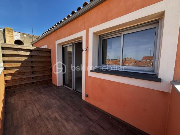 A louer APPARTEMENT DUPLEX DE PRESTIGE T3 81 M2 TERRASSE BORD DE MER SETE