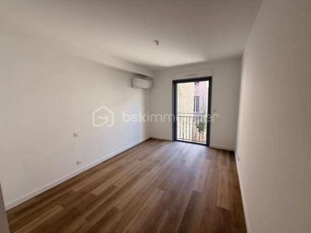 A louer APPARTEMENT DE PRESTIGE T4 110 M2 BORD DE MER SETE