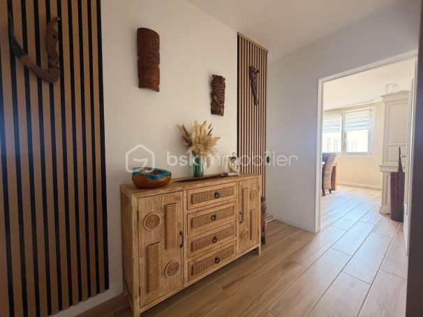 A louer APPARTEMENT T3 72 M2 BORD DE MER SETE