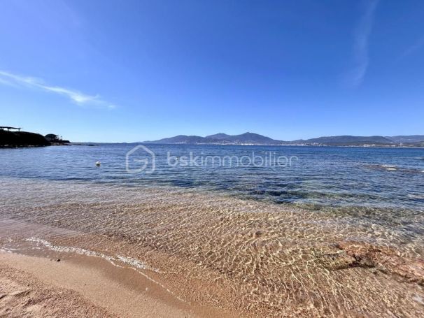 A louer APPARTEMENT T2 45 M2 TERRASSE PIEDS DANS L'EAU GROSSETO PRUGNA