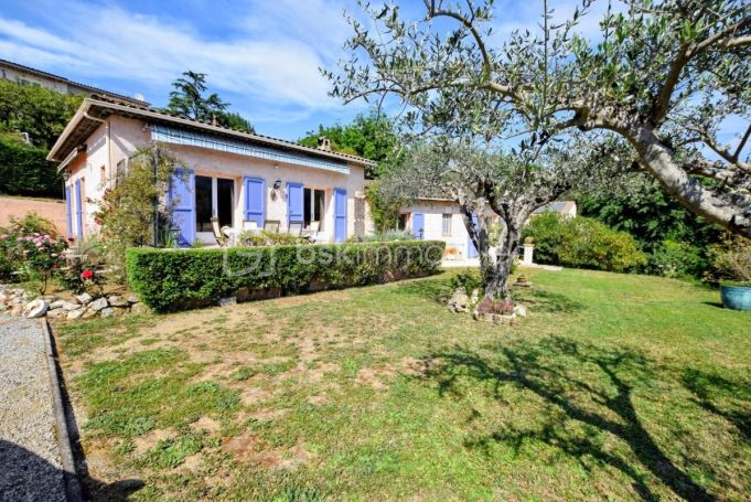 A louer MAISON  5 PIECES 148 M2 BORD DE MER LES ADRETS DE L ESTEREL