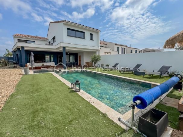 A louer MAISON  CONTEMPORAINE BORD DE MER MAUGUIO
