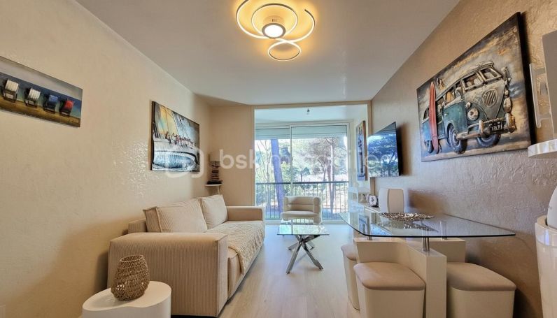 A louer STUDIO  25 M2 BORD DE MER LA GRANDE MOTTE