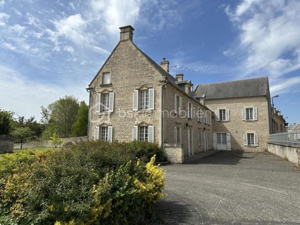 A louer MAISON  DE MAîTRE  THAON