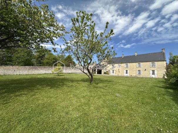 A louer MAISON  DE MAîTRE  THAON