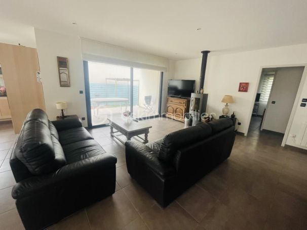 A louer MAISON  CONTEMPORAINE BORD DE MER BALARUC LE VIEUX