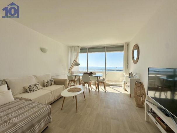 A louer APPARTEMENT T3 59 M2 TERRASSE PIEDS DANS L'EAU VALRAS PLAGE