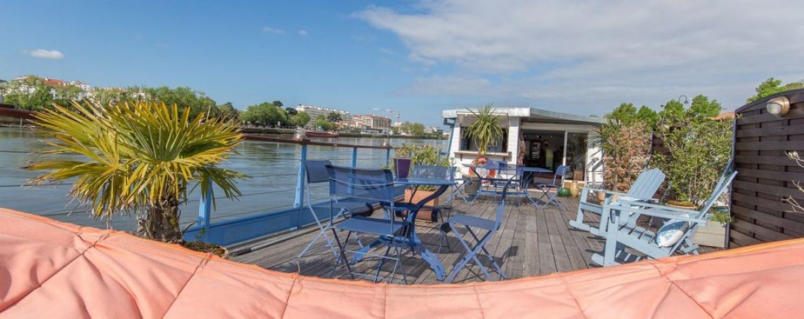 Vente Somptueuse Péniche de Prestige 7 pieces 240 m² Bayonne